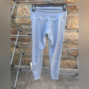 Fleo Brand, size M. Heather blue